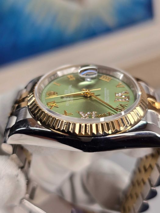 Rolex Datejust Two Tone Gold Steel Fluted Olive Green Roman Diamond Dial Jubilee 31mm