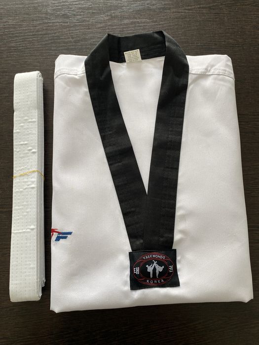 Кимоно (добок) для тхэквондо (WT)