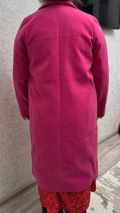 Пальто осеннее,весеннее очень красивый