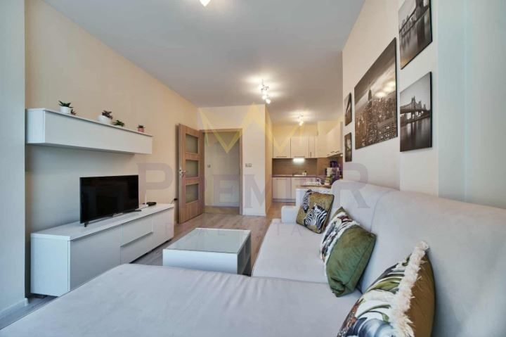 Дава се под наем Двустаен апартамент в Варна, Аспарухово - 60 кв.м за 600 € - Снимка #5