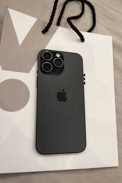 Iphone 15 pro max 2 броя 256 GB BLACK и Iphone 15 pro max 256 GB BLUE