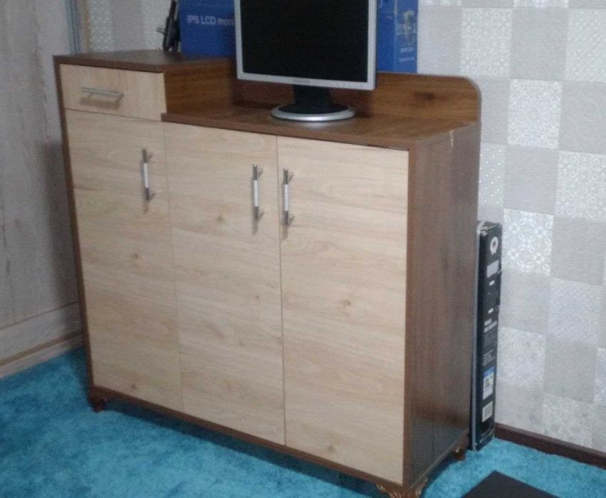 Обувь куядиган шкаф. Холати жудахам яхши.