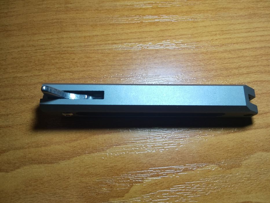 Нож ножка ключодържател