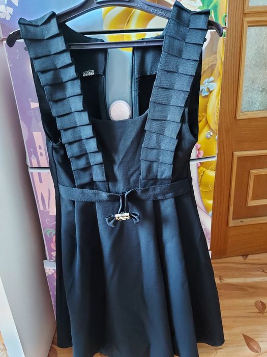 Продам школьные вещи на девочк,