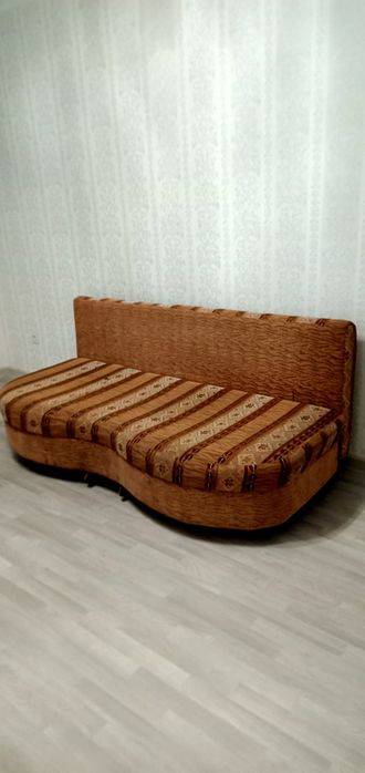 Диван бу сатылады