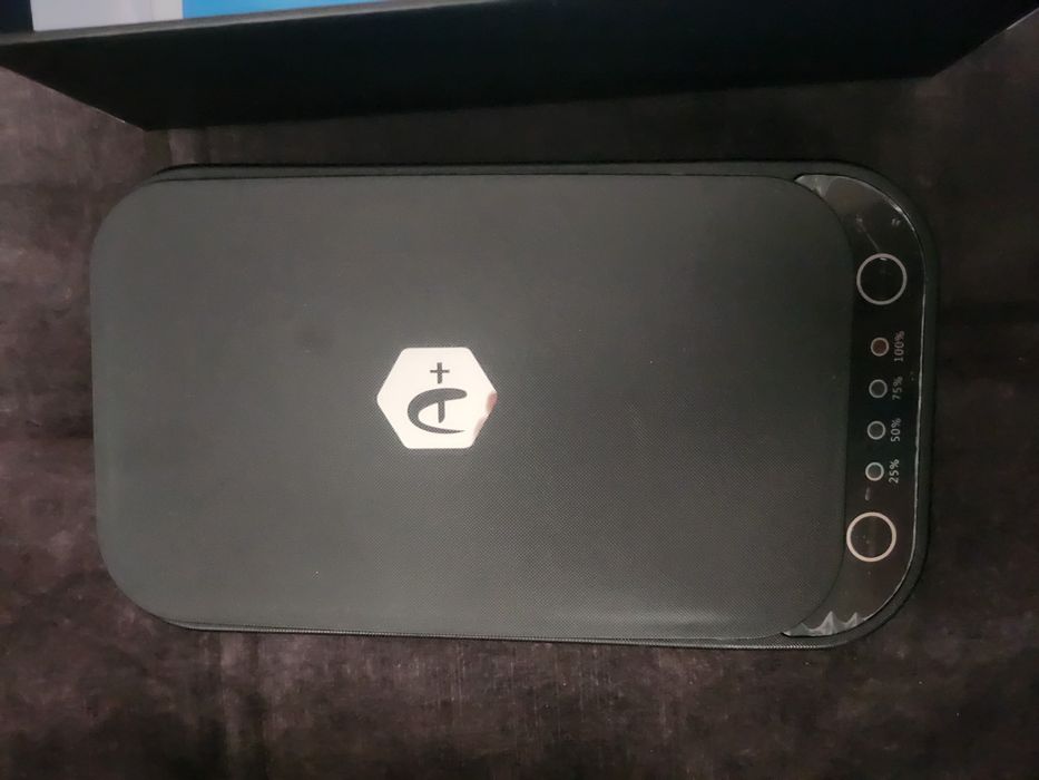 Sterilizator UV portabil NOU  pentru măști, smartphone