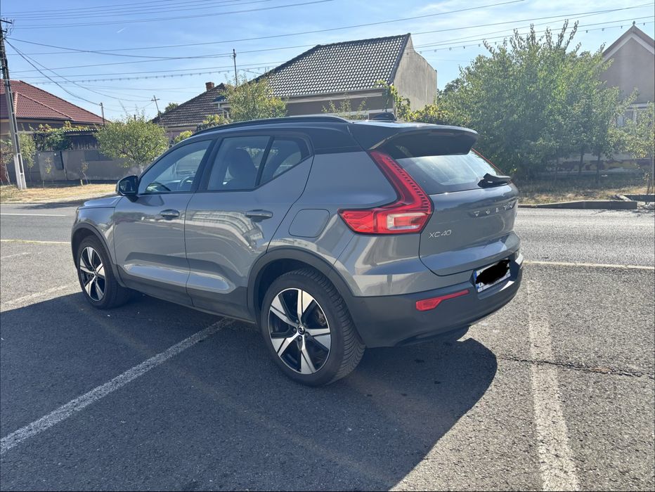 VOLVO XC40 2022 — imagine 4