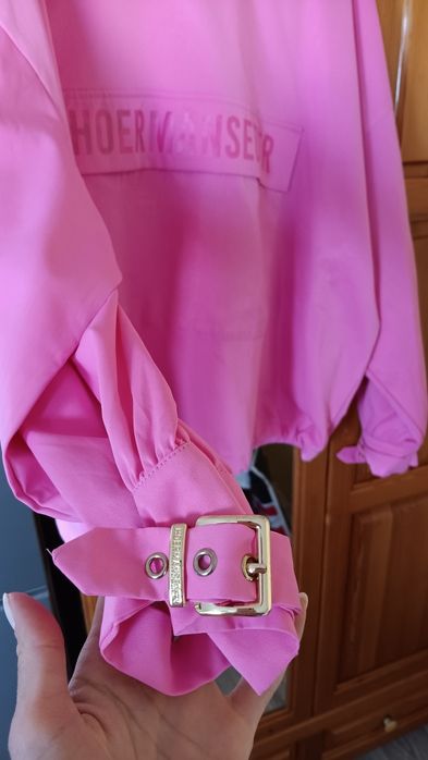 Розова ветровка Hoermanseder