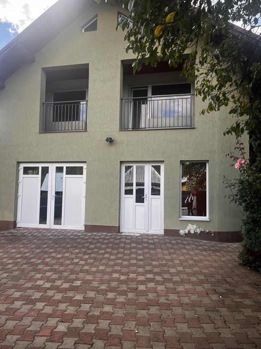 Inchiriez casa In Firiza