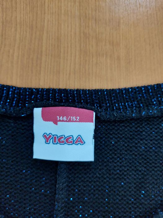 Vand bluza,pulover,tricou fete mărimea 140-152