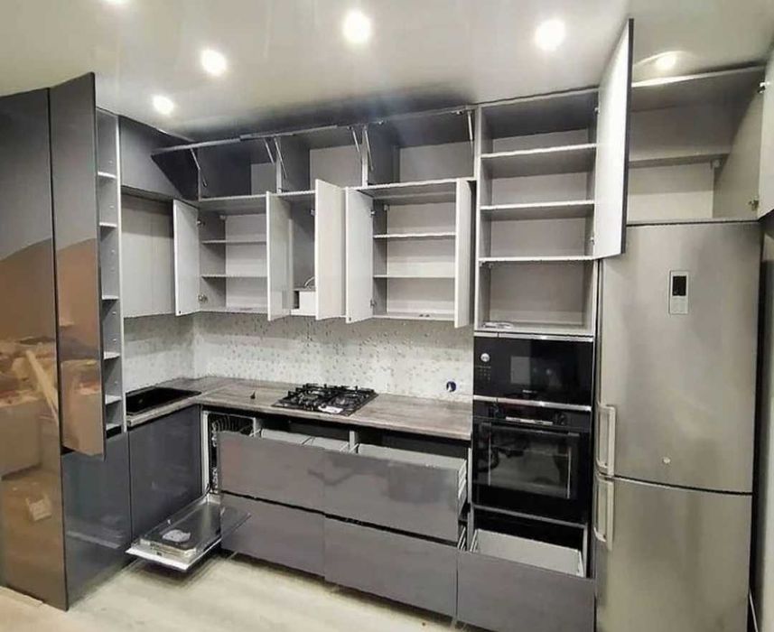 Мебель для кухонной