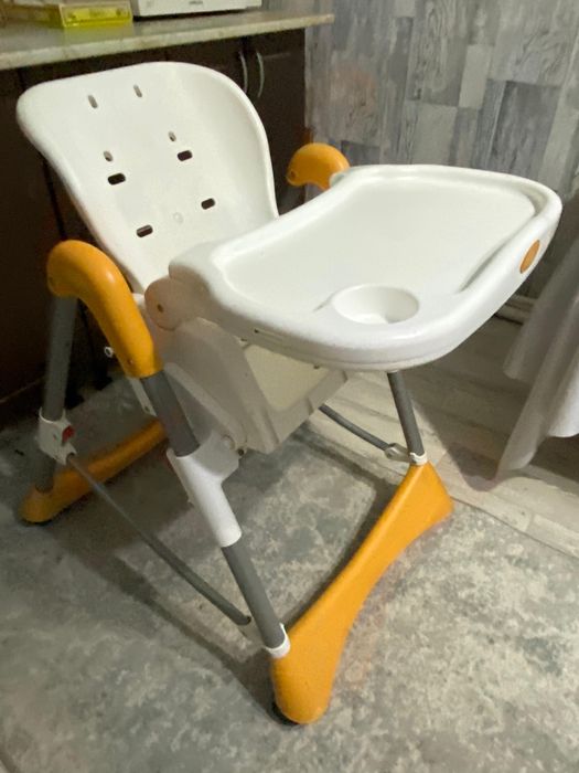 Столик для кормления детскии качественныц