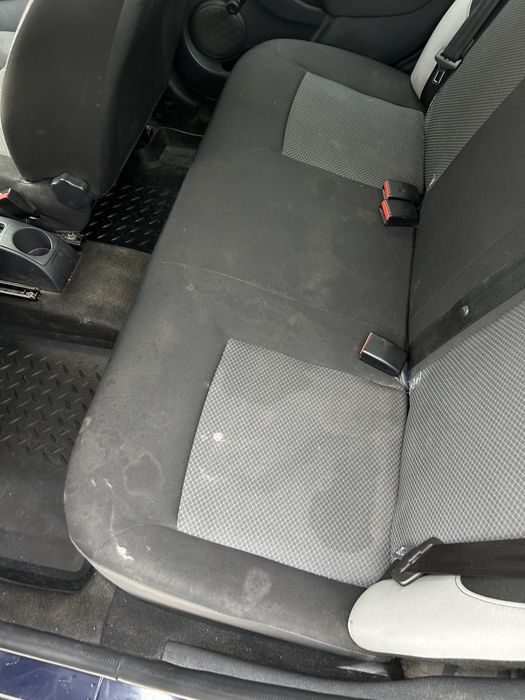 Detailing auto - curatare -interior