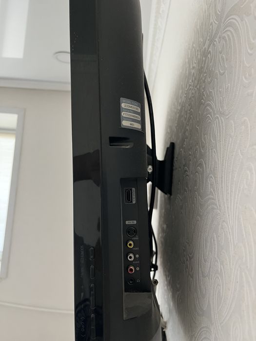 Продам телевизор Самсунг