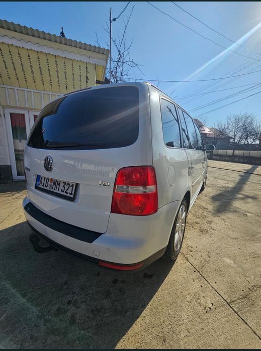 VOLKSWAGEN Touran 2007 — imagine 5