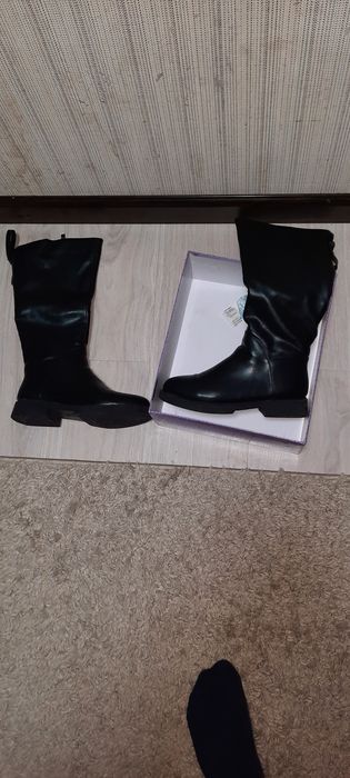 Продам зимние сапоги