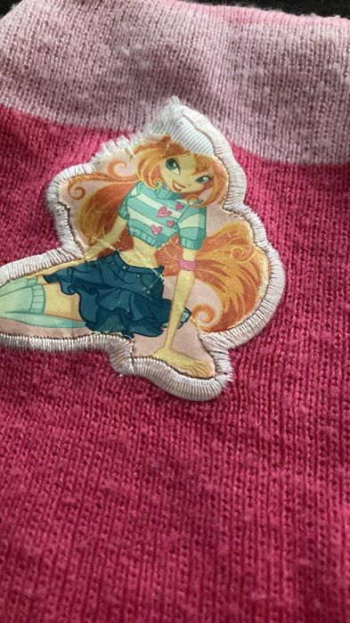 Шапки, чанта, Фигурки, блузка, пижамка, плакат и стикери на клуб Уинкс