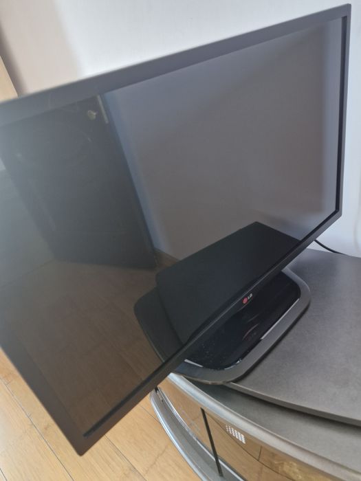 Продаётся Телевизор LG