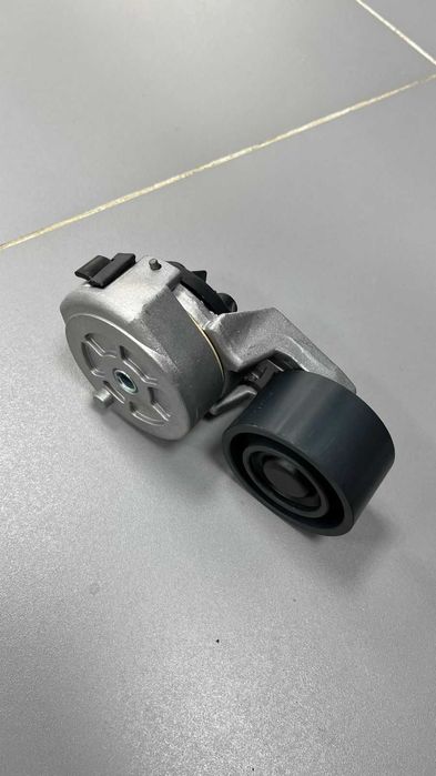 Запчасти на HOWO