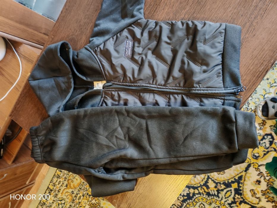 Продается Детский костюм