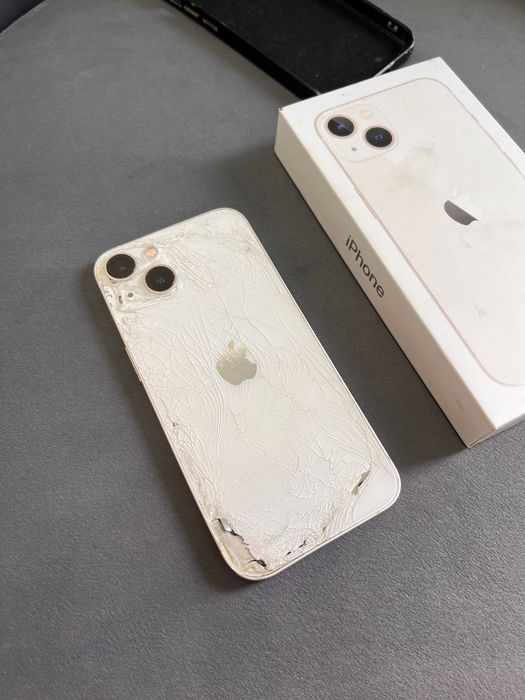 Продам iPhone 13 айфон 13