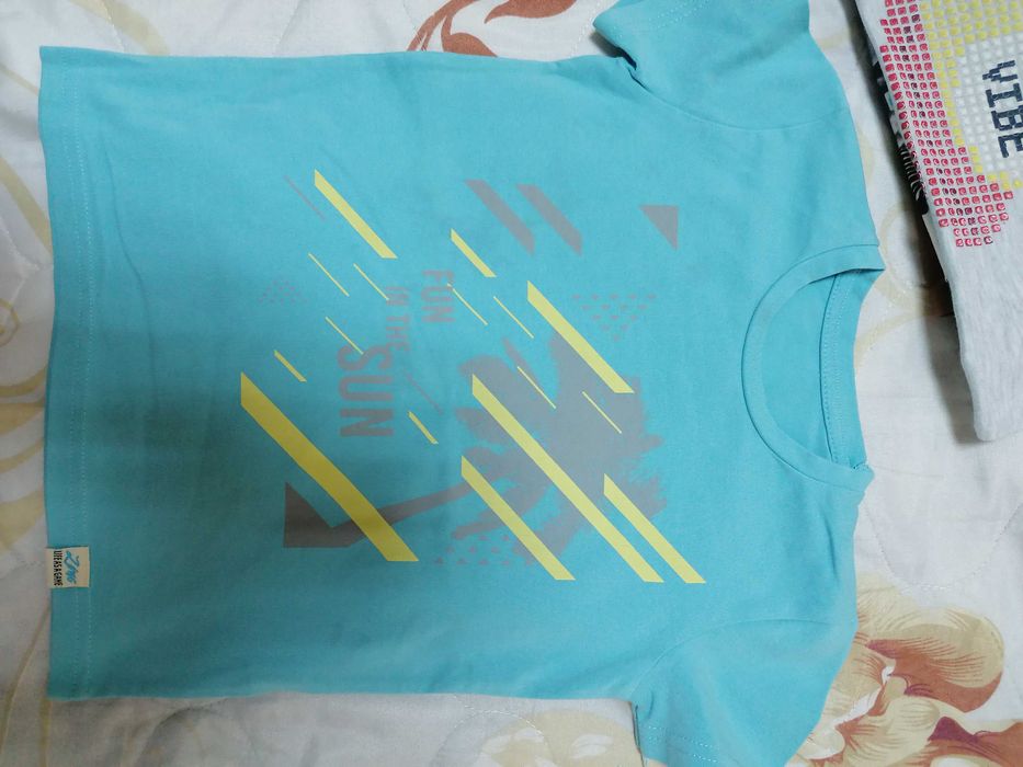 Тениски момче, размер до 110 Детско яке 10 лв, размер 104-110