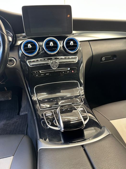 Mercedes-Benz C-Class C200 W205
