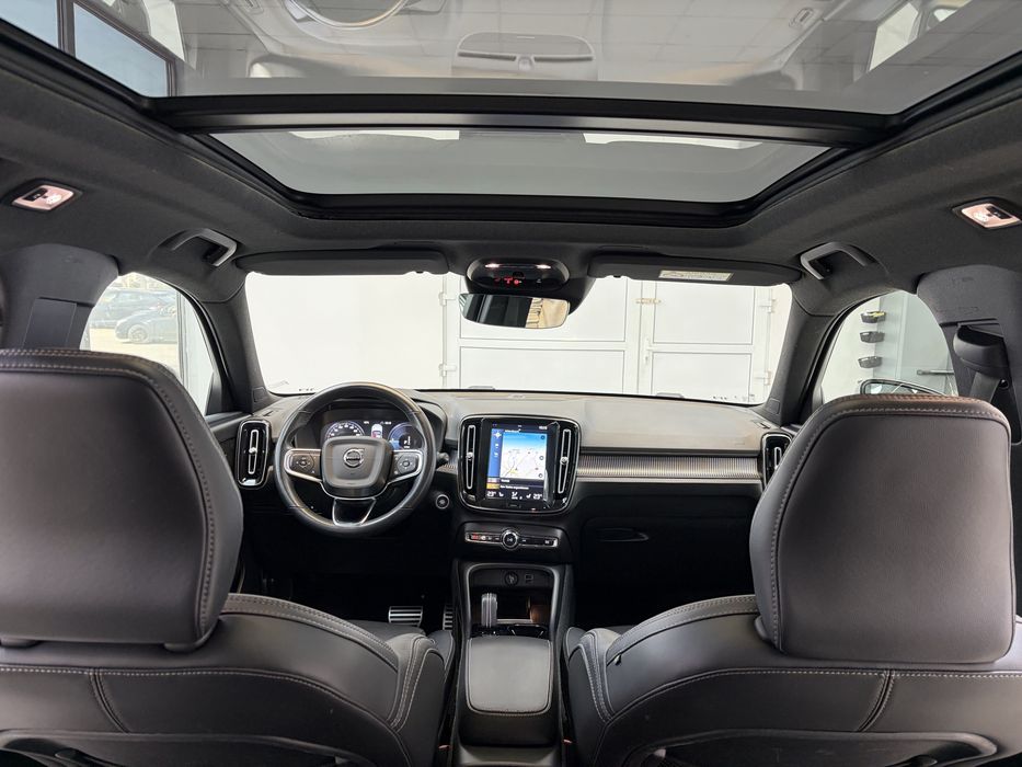 Volvo XC-40 2022 R-Design Plugin | Navi 4D | Pano | Faruri Led | 184.000Km