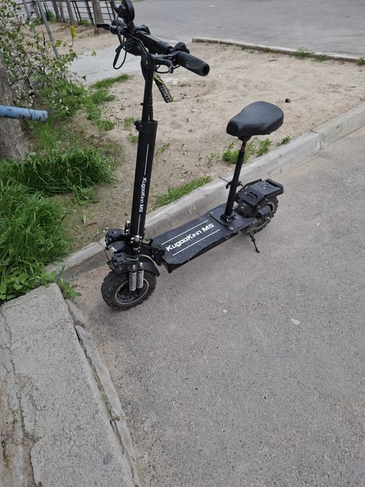 Продам электросамокат