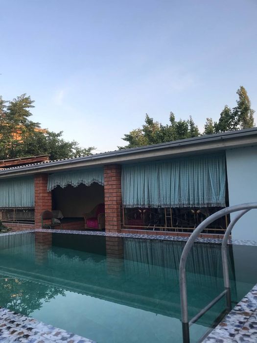 Дала Ховли сотилади