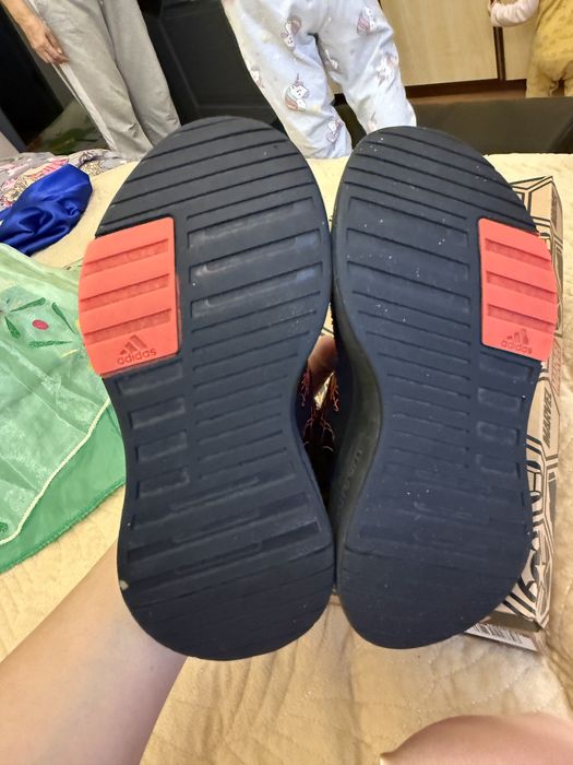 Кроссовки adidas серия marvel Spider-Man