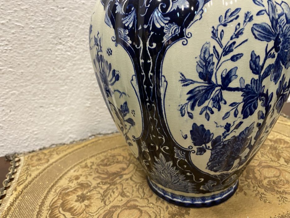 Холандска ваза с капак на делфт порцеланова урна