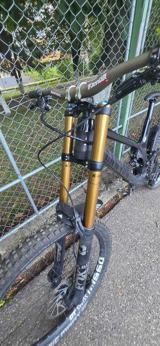 Bicicleta DownHill Canyon Sender CF 9.0, Cadru Marimea XL Vand Urgent