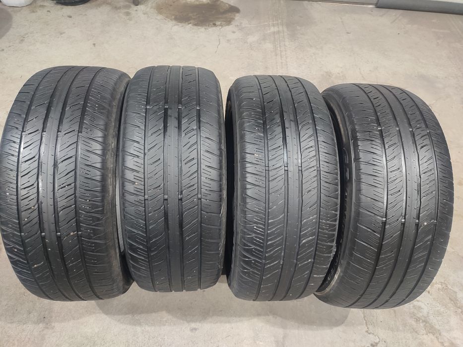 Продам комплект резины 285/50/20