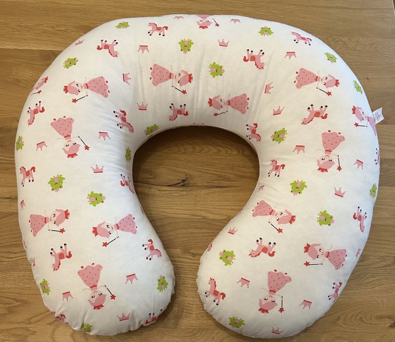 Възглавница за кърмене