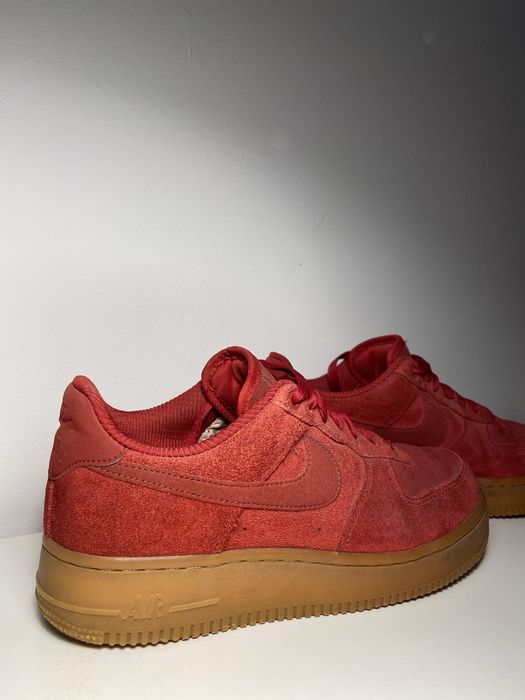WMNS AIR FORCE 1 '07 SE червени- велур