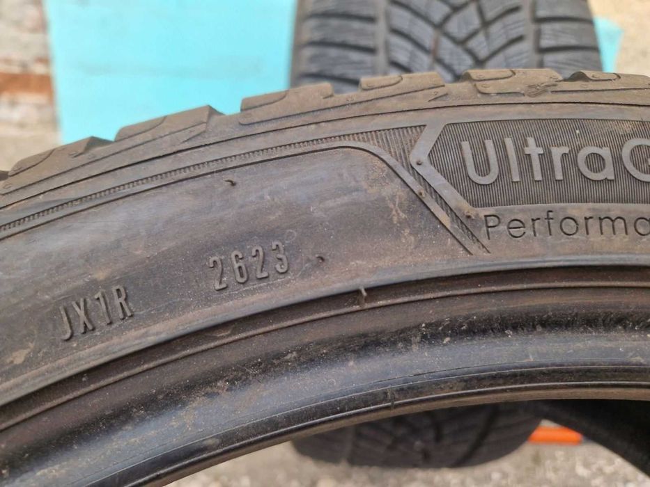 2 Goodyear R21 265/40 Зимни гуми  DOT2623