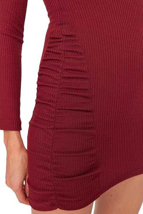 Дамска рокля Trendyol Woman Mini Bodycon с кръгло деколте размер XS