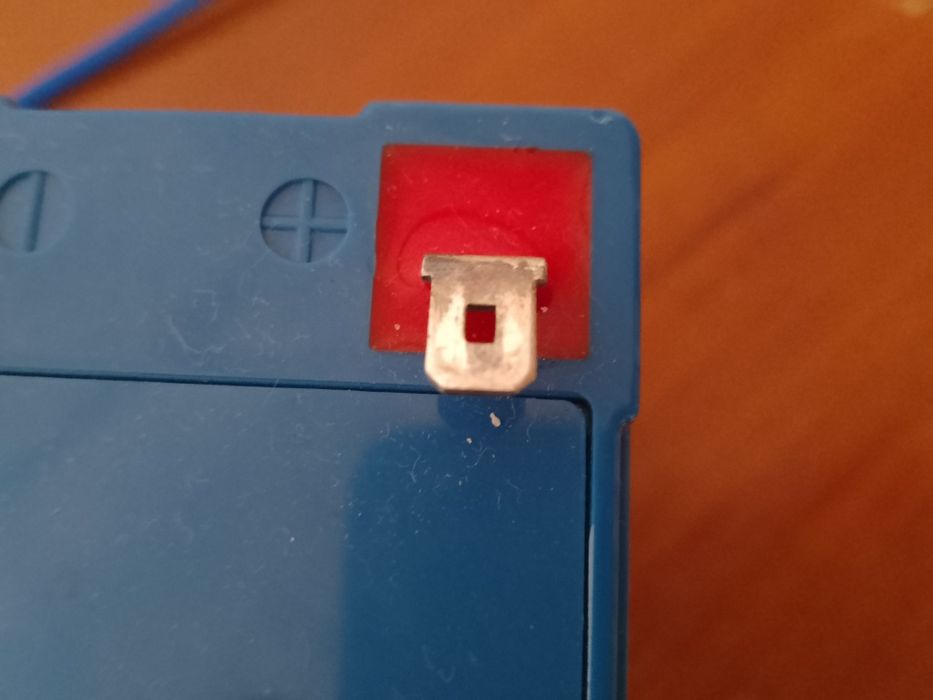 Аккумулятор AV7.5-12/S