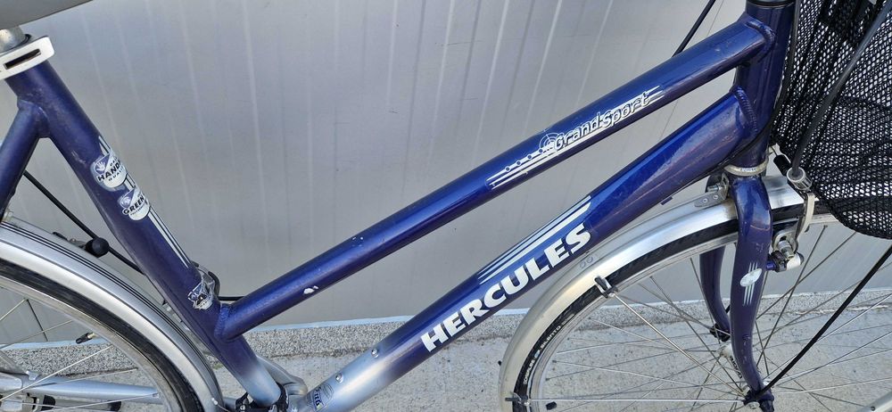 Дамски велосипед HERCULES колело с кошница 28"