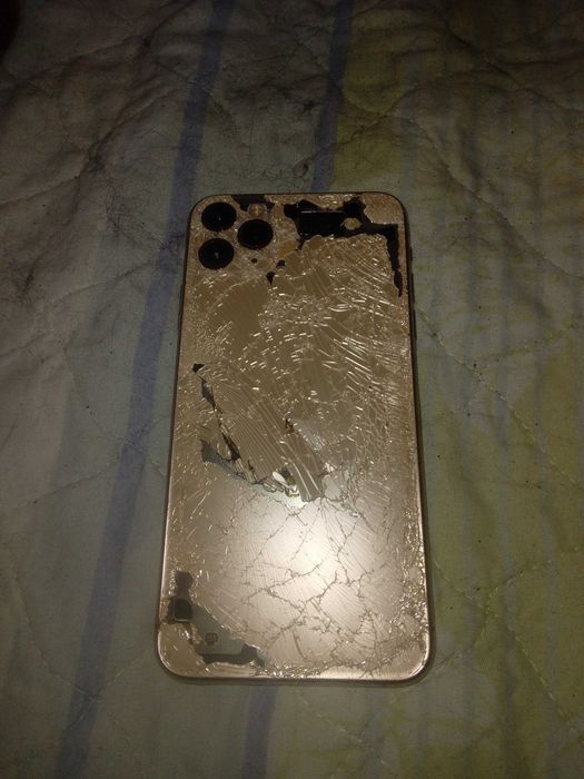 Iphone 11 Pro Max за части