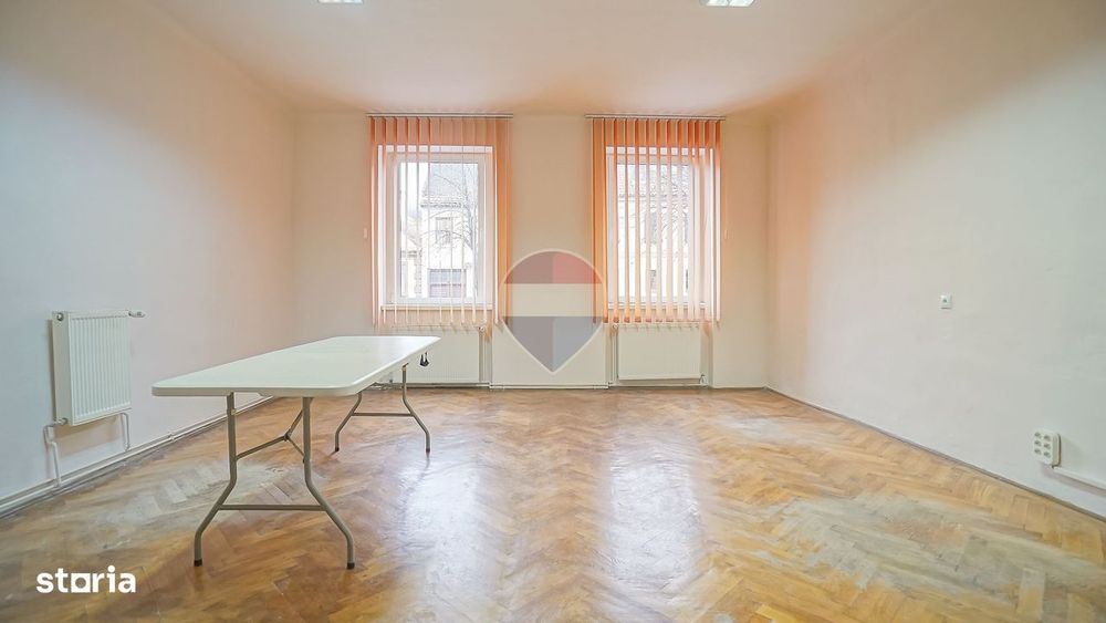 Apartament De Vanzare 2 Camere 65 Mp | La Casa Cu Pivnita Si Curte |