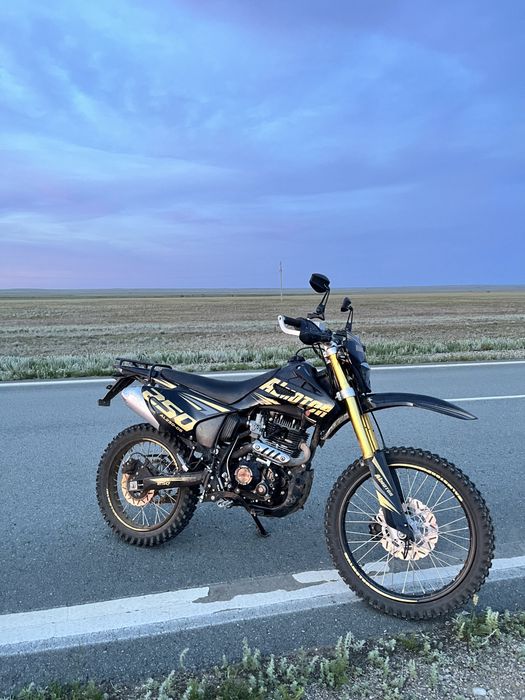 Мотоцикл 250 куб
