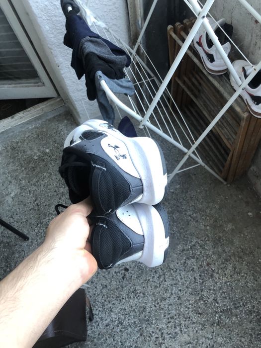 Under Armourt обувки нови и оригинални 43