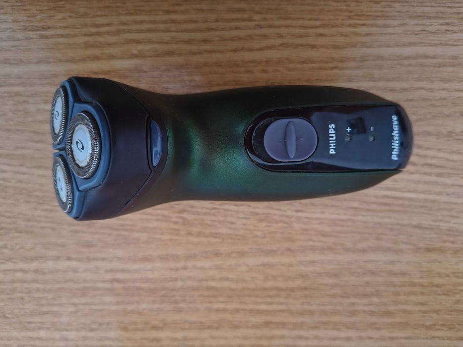 Aparat barbierit Phillishave