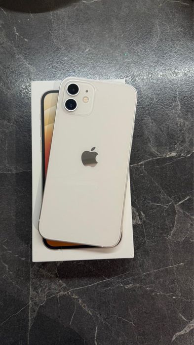 Iphone 12 в идеальном состоянии  акб 78%