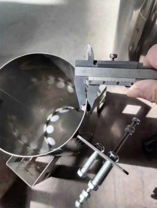 Masina aparat manuala de chiftele perisoare inox  28mm