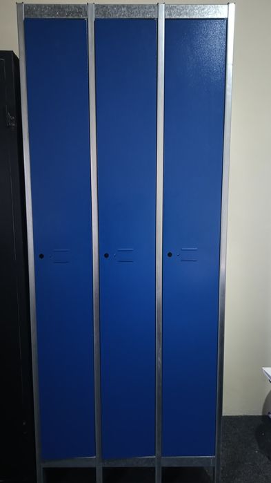 Fișet metalic ,dulap metalic tip vestiar