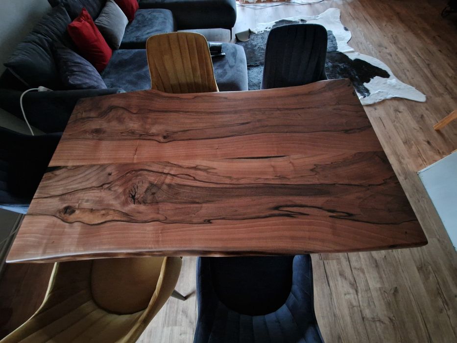 Маса от 2 орехови яна