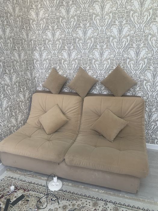 Мягкий уголок диван